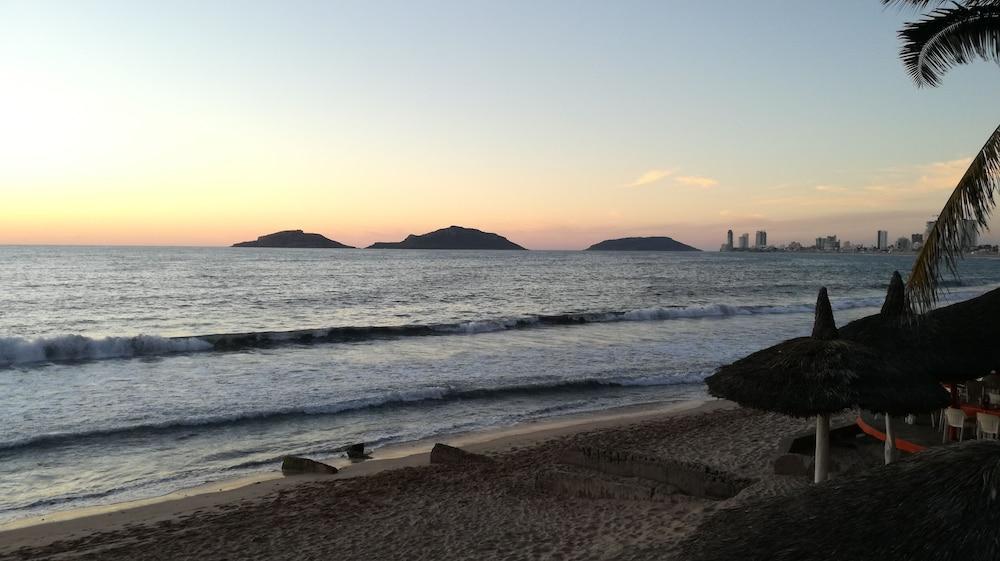 Отель Hacienda Mazatlan Sea View Экстерьер фото